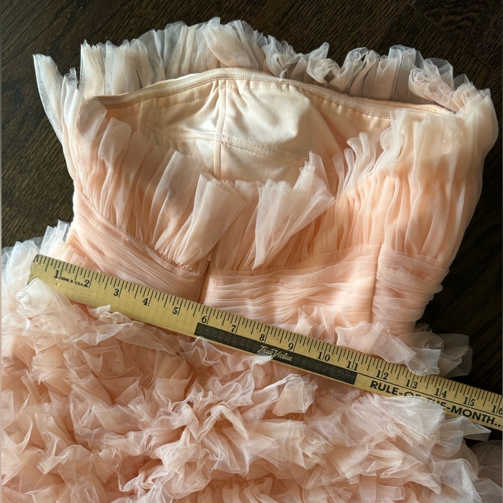 MAC DUGGAL tiered strapless tulle high low gown size 6 - Picture 13 of 16